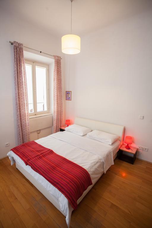 Apartments Lina - Center With Free Parking! Загреб Номер фото